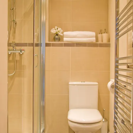 Boutique - Self Contained