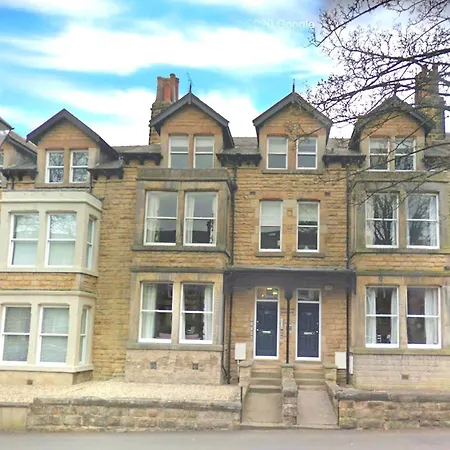 Boutique - Self Contained